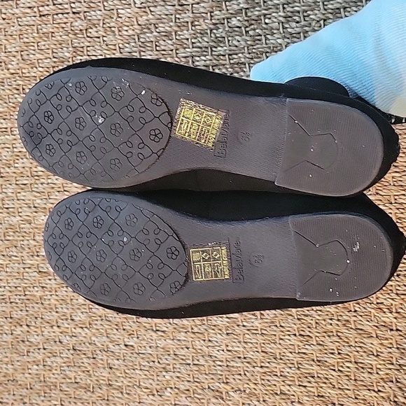 BELLA MARIE black suede ballet flats. Very lightweight. Size is 6.5. - Picture 4 of 7